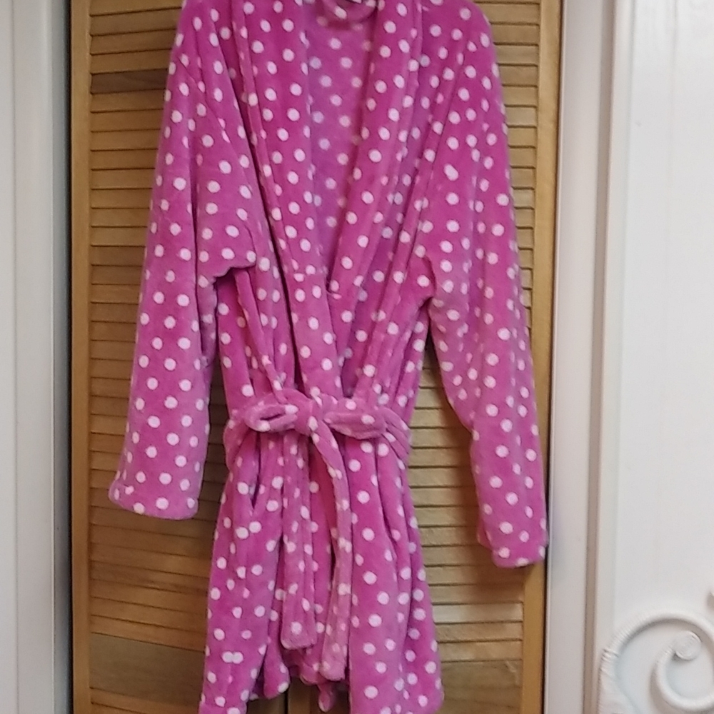 Fuzzy polka dot robe